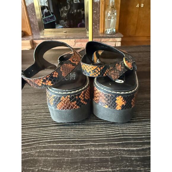 Naturalizer Holden Brown Orange Snake Platform Sandals Sz. 7.5 - Picture 6 of 7